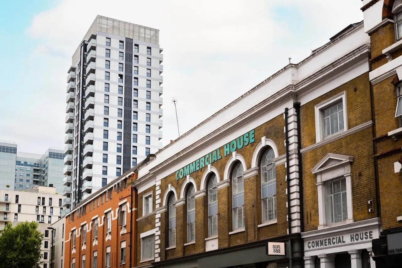 Bob W Commercial House Londra 0*,  Regno Unito